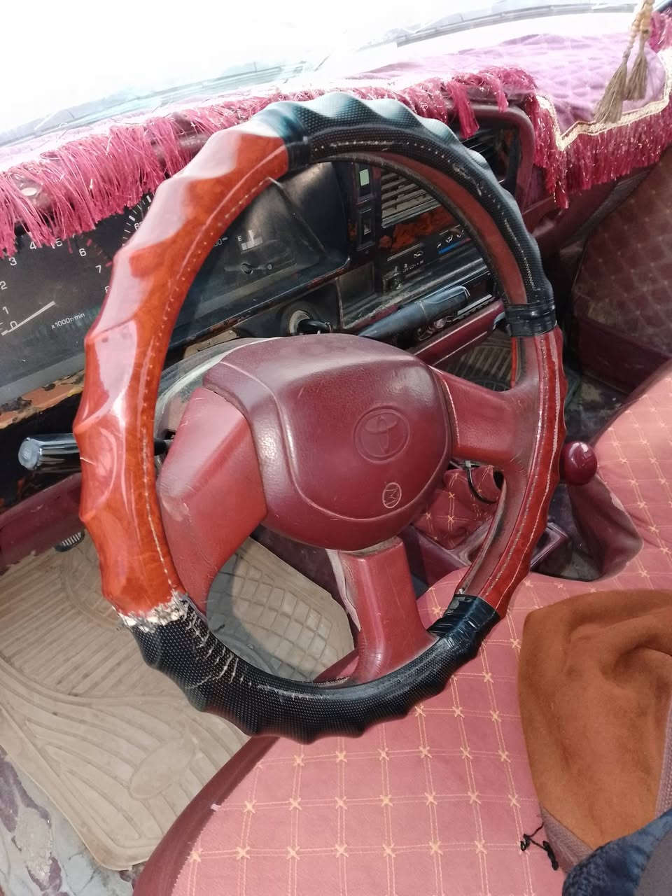 سلام عليكم بيكم تيوتا موديل 95
الكشره شوف العين محرك وكير واكسن مكفولات وحداديه وتخم تاير رقم الهاتف ‏‪***********‬‏
 المكان الناصريه قضاء النصر
