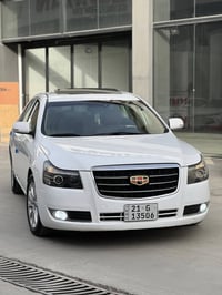 بدون صبغ • مقاعد جلد • ٢٠١٣