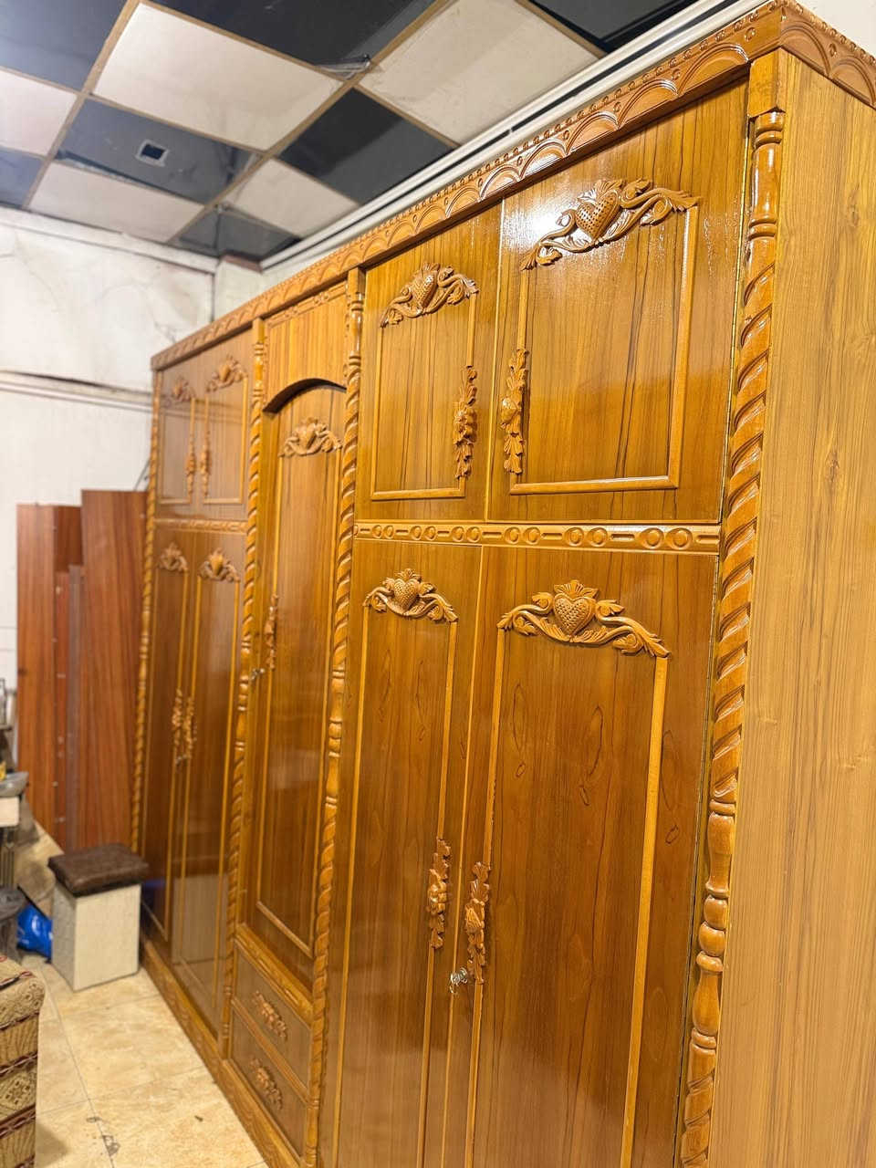 _للبيع💪
السلام عليكم🫡
عرض خاص ومغري   🔒
توفر لدينا من جديد غرفه صاج 5ابواب ملحق داخل خارج صاج شغل درجه اولى🌿 5ملم  داخل 4ملم توصي نقش زان فصال حديث شرط نظافه  والشغل 💯💯 والصور تحكم🌹
للاستفسار وتساب *********** مباشر🆕 ***********🆕
ومستعدون لشراء الغرف النوم المستعمله و الكناتير ✅
