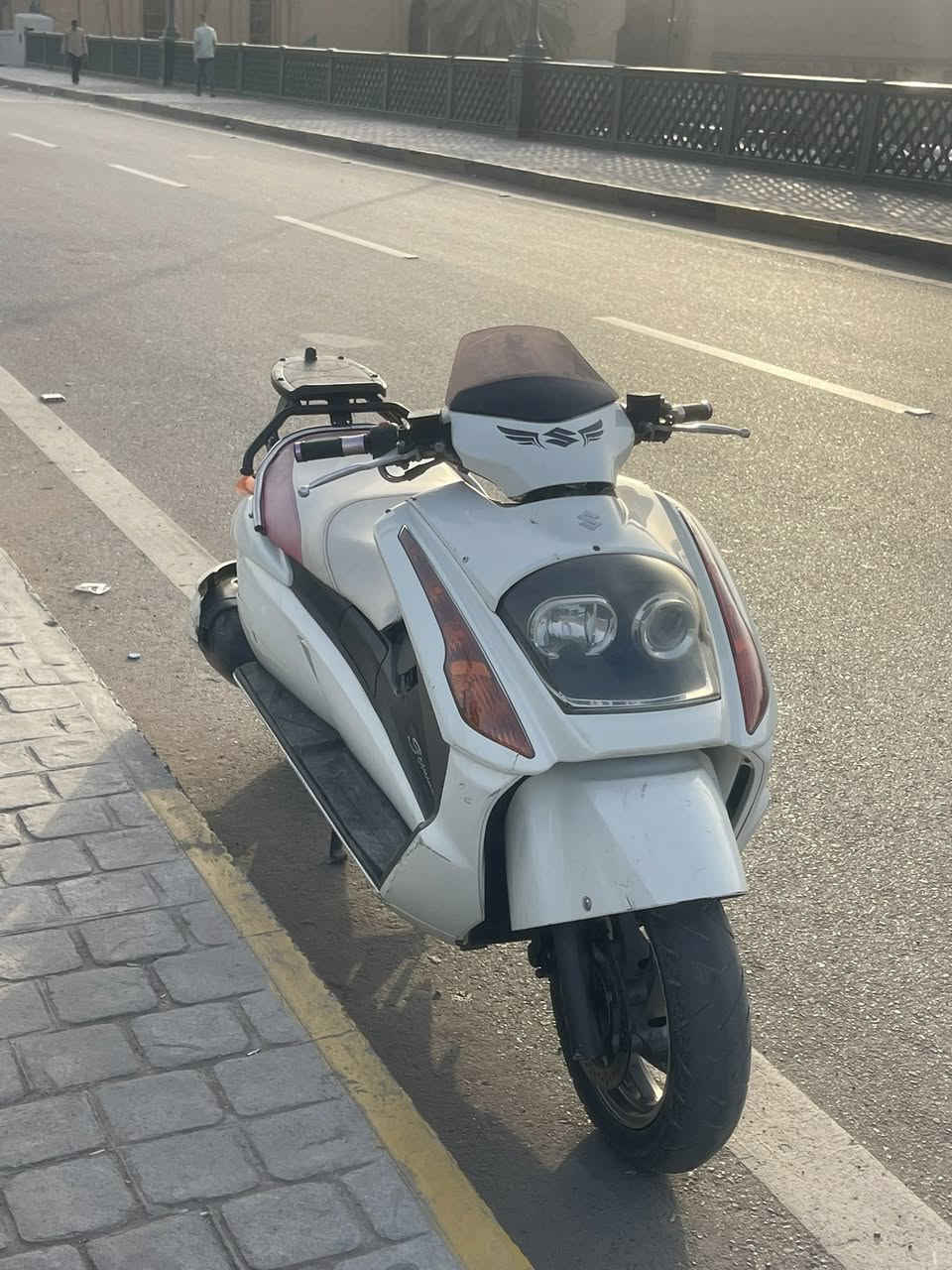 مستعجل على بيعته تفاصيل بل خاص ***********
