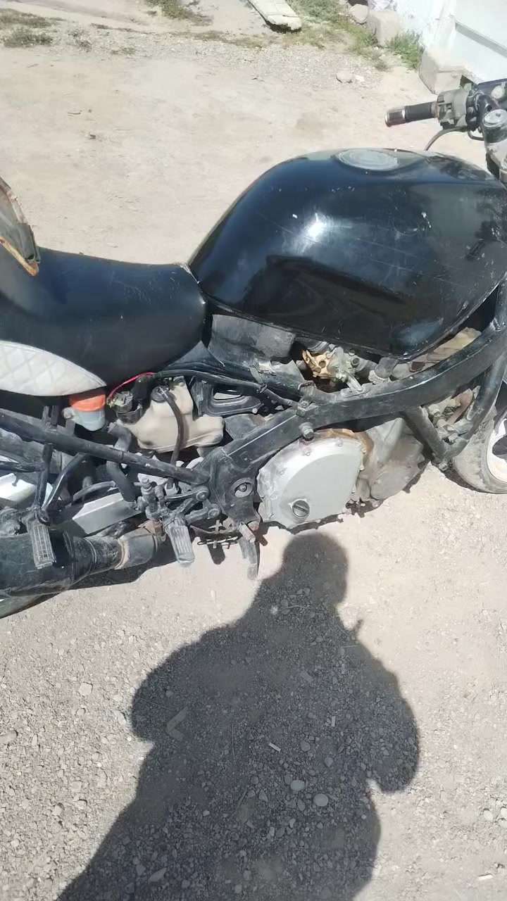 للبيع بطحه هوندا
السعر قفل ٤٠٠الف


**إذا كنت صاحب هذا الإعلان وتريد حذفه لأي سبب، رجاءا أرسل رسالة إلى الدعم الفني**