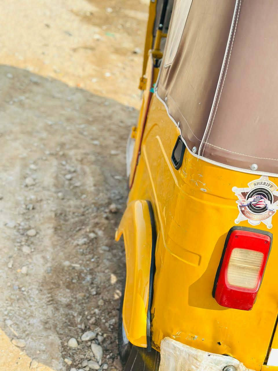 سلام عليكم ٢١ تكتك حلوه السعر خمسه وخمسميه قفل باسم صاحب الرقم اتصل وستفسر
***********
