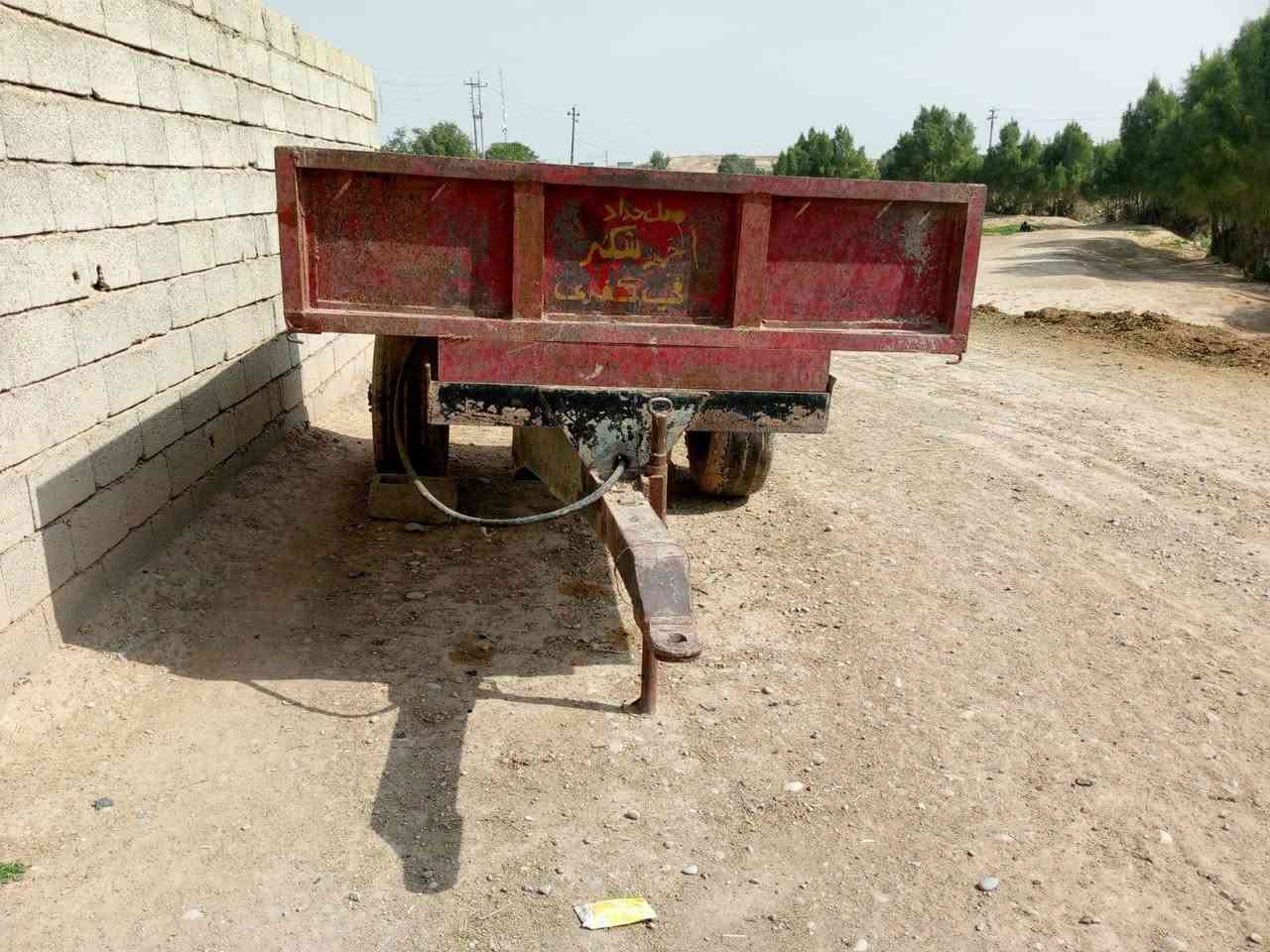 السلام عليكم عربانه عمل نضيفه تايرات 22ونص اكسل درجه اوله جك بشرط قلابي بشرط نضيفه كلش لتواصل والاستفسار اتصل ع رقم***********
