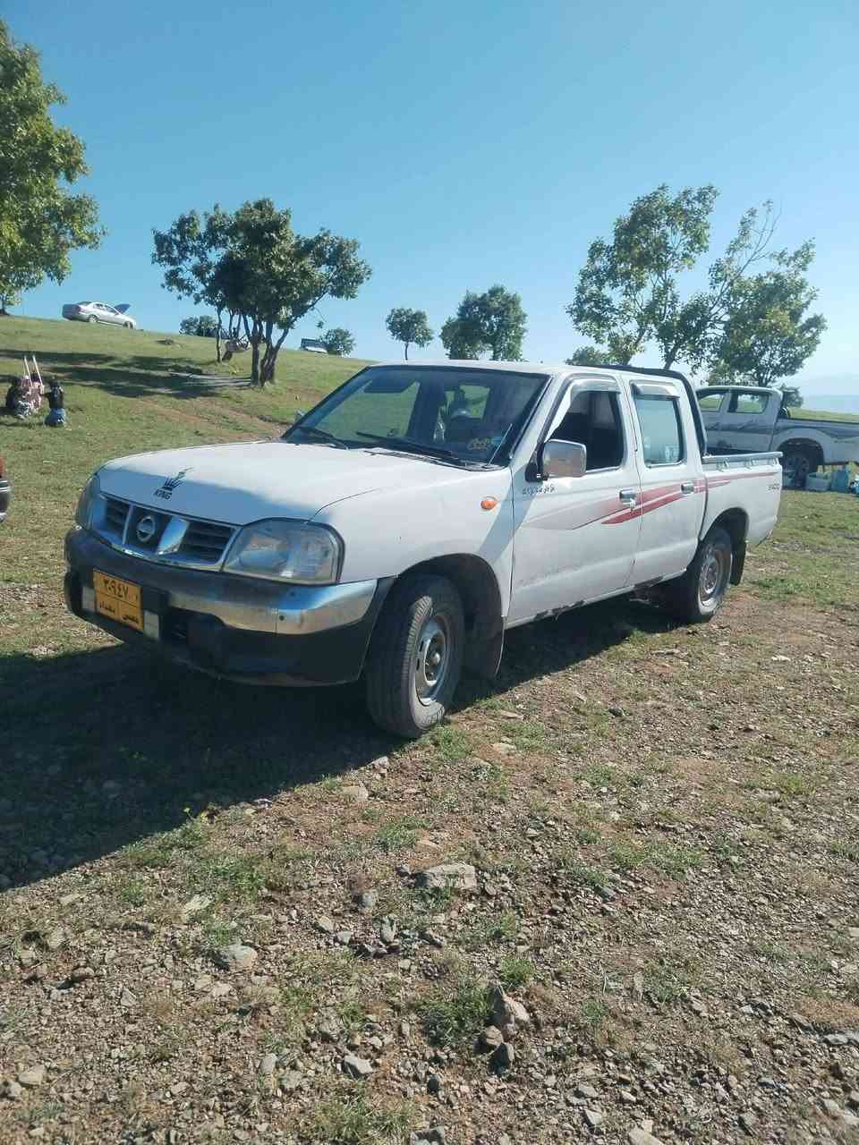 نیسان بۆفرۆشتن  کیرو مە کینە و ئە کسل بە شە رت 2002 کابریتە رە بە لاشە 2008تە کامل بۆیاغە  هه رچوار 
تایە لۆکە  ماڵی دۆستە  سحریشی 45 کە میک مە حە مە لە.***********
