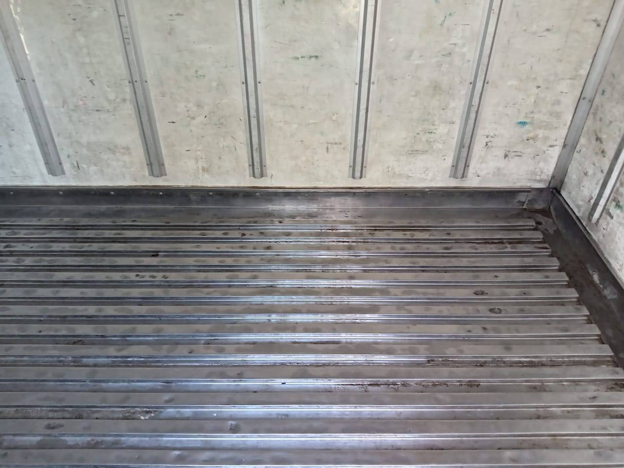 كيا براد للبيع ٢٠٠٧ بلادي بسمي الرقم الجديد عله ايدي من الشركه مكينه كير اكسل حداديه كله جديده بس جهاز التبريد عاطل ***********
