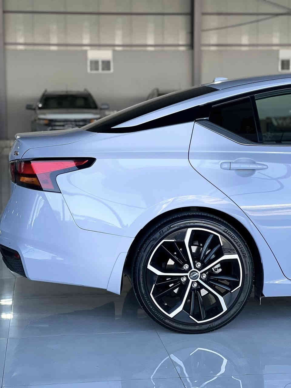 السلام عليكم 
نيسان التيما 2024 SR+ Plus 
لون سموك المميز
فووول مواصفات 

بدون دبل اكسل بدون توربو (((2500المرغوب)))
صور ضرر مرفق 
بدون صبغ بدون تبديل 
فقط حافه البونيد بارد ع كد شبرين
ايرباك فقط ستيرن وراجع سستم

رقم سليمانية باسمي شرط تحويل وكاله
ماشيه36ميل
كير محرك بشرط
مكان السياره كلار
سعر208وبي مجال بسيط
***********
