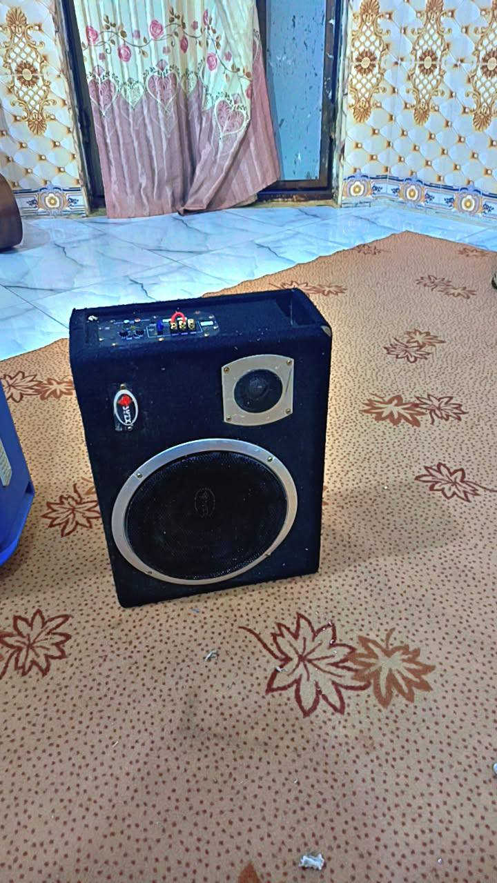 سلام عليكم مضخم حجم كبير مكان ناصريه مركز قرب جامعة ذي قار سعر 40قفل رقم  ***********
