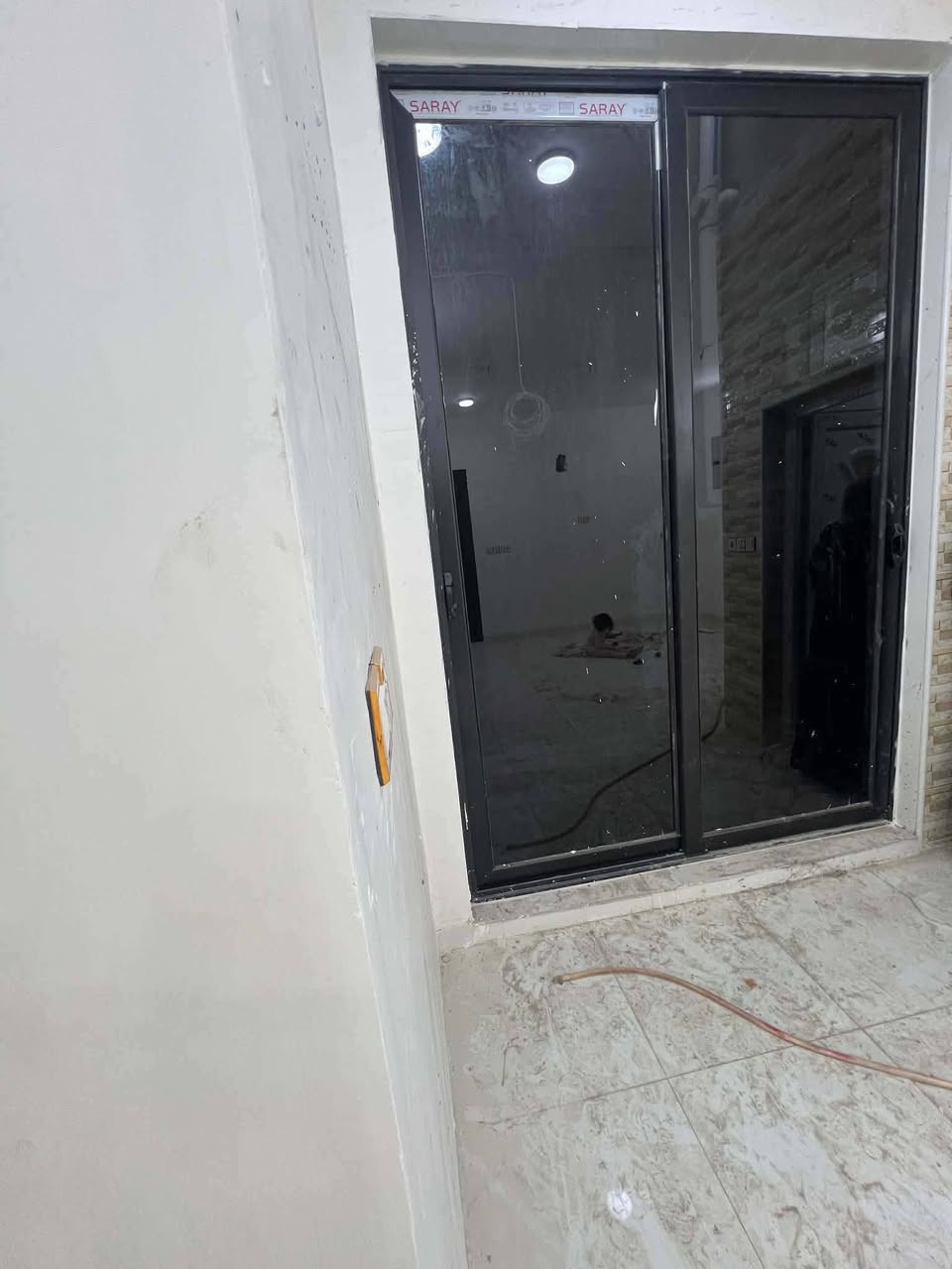 متوفر بيت💒 للايجار بالجزائر 180م بناء حديث درجه اولى 💯  غير مسكون
🫒طابق واحد

قريب على الخدمي قرب مستشفى العيون على السايدين 💯

🫒غرفتين نوم

🫒صاله

🫒استقبال

🫒مطبخ

⛲صحيات ⛲داخليه وخارجيه

حمامات عدد 2

الملحقات كيزر_ تانكي_ماطور

مطلوب عائله👭 

او استثمار 🧑‍✈️👷مركز تجميل او. شركه

للاستعلام 📞

📲***********

📲علي الجبوري/ ابو مهيمن
