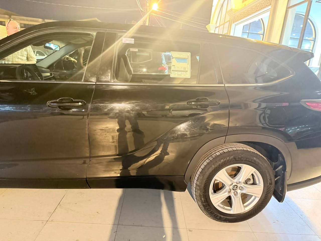 🚗 للبيع – تويوتا هايلندر 2021 (أمريكي)
* موديل: 2021
* المنشأ: أمريكي
* المحرك: 6 سلندر
* التبريد: 3 قطع منفصل
* الضرر: جاملغ أمامي فقط
* السيارة نظيفة جدًا، وحالتها ممتازة ولا تحتاج أي مصروف.
الرقم شمالي 

💰 السعر: 27,000 دولار (قابل للتفاوض بالمعقول)

للاستفسار والمشاهدة، التواصل على الخاص


**إذا كنت صاحب هذا الإعلان وتريد حذفه لأي سبب، رجاءا أرسل رسالة إلى الدعم الفني**
