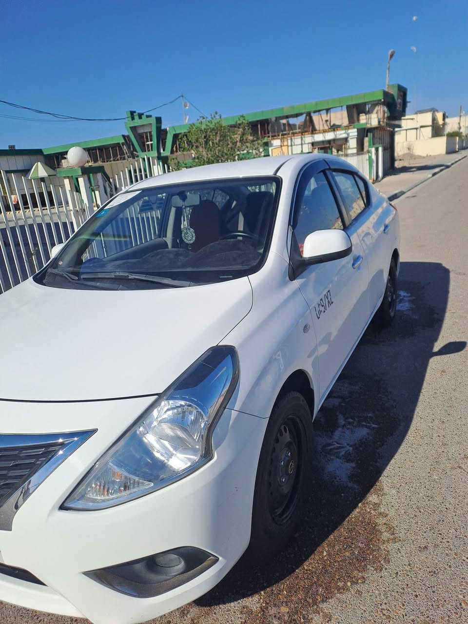 نيسان صني هندي ام البليتة الزركة
المديل 2024 رقم بغداد بسم شركة
السيارة مكفولة كفالة عامه كير محرك 
السعر 125 وبيها مجال 
العنوان البصرة 
الاستفسار الاتصال ع الرقم ***********
