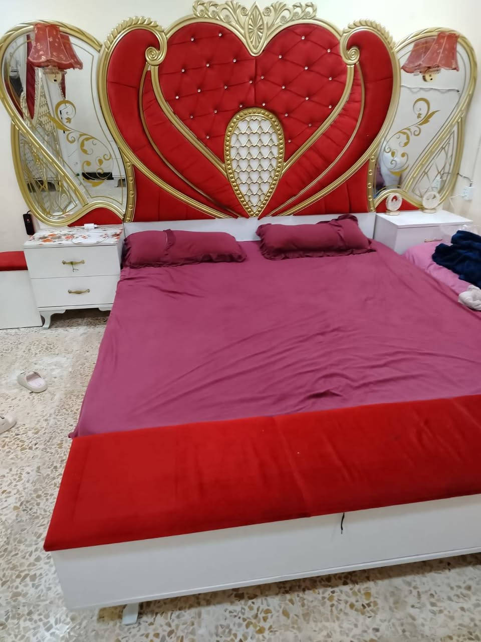 غرفه تركيه 9قطع جديد اشتريته واريد ابيعه لان غرفتي زغيره
‏‪***********‬‏ مكاني كوت داموك
