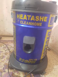 مكنسة كهربائية • 2200 واط • 21 لتر