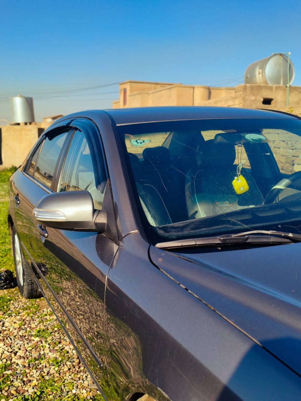 سوناتا للبيع موديل 2009 وارد أمريكي موصفات فول ما عده البصمه محرك 2400 دوش بدون ضرر مكانين بارد فقط سعر 130 وبيها مجال سياره مال جناي ***********
