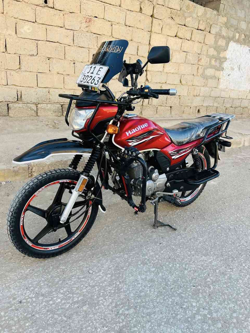 السلام عليكم هاوجي قفاز اللبيع موديل  23مسجل ارقام  انكليزي  وتحويل شوكت متريد الدراجه انظف من الصوره نظيفه جدأ ترايك البصره السعر 13  مكانها الرمادي منطقه الخمسه كيلو ***********
