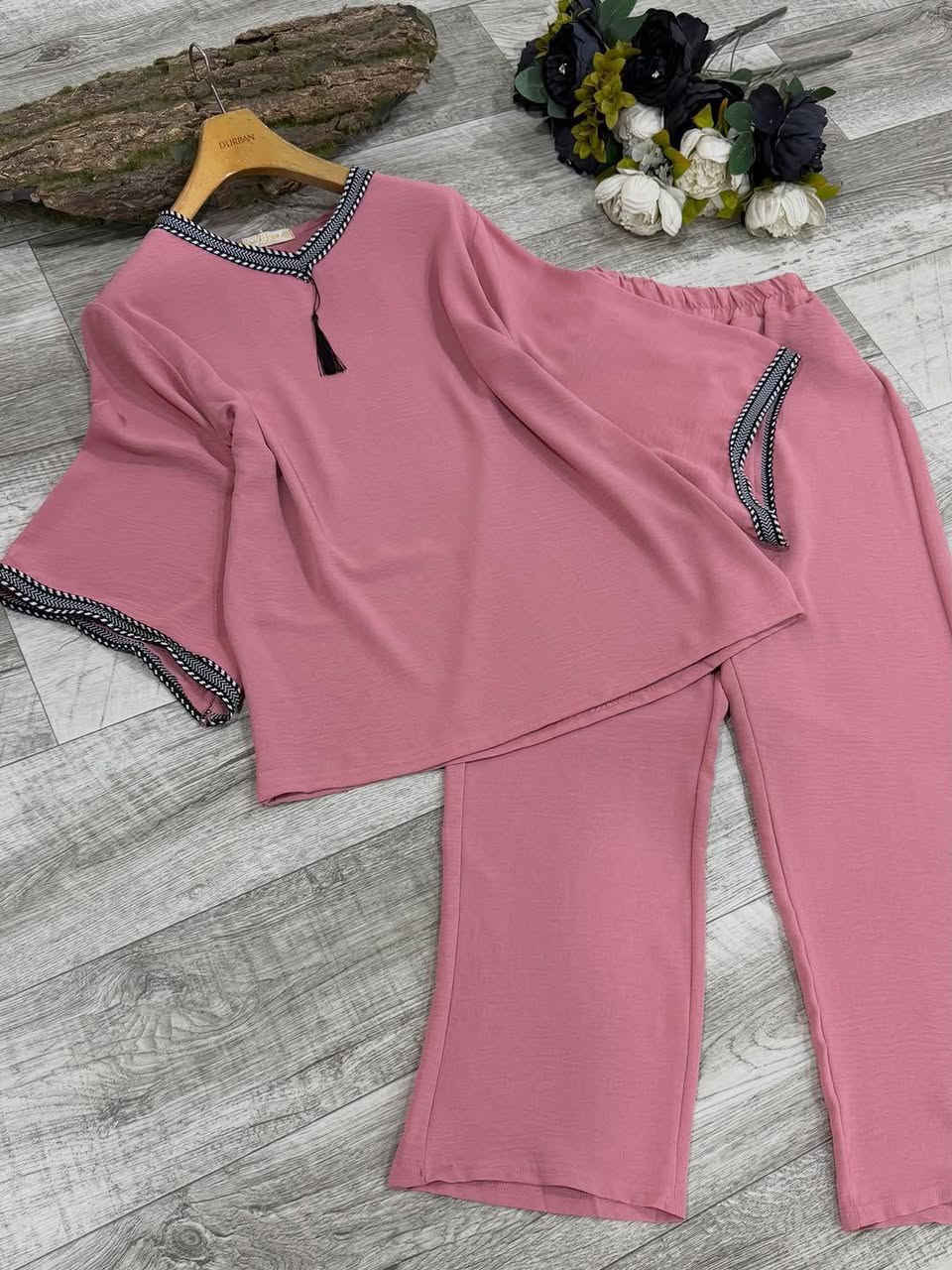 فيولا.. الأناقة والراحة تبدأ من بيتكِ! ✨
#تراك_نسائي_سسسادة_أيروبين 
#السسسسسسعر_صااااااااااااارت_قطعة_10ألاف 🫰🏻
القياس _2xl_3xl✌️
الخامه ايروبين درجه اولى💐
التوصيل الفين دينار داخل قضاء المسيب
التوصيل محافظات 6ألاف


**إذا كنت صاحب هذا الإعلان وتريد حذفه لأي سبب، رجاءا أرسل رسالة إلى الدعم الفني**