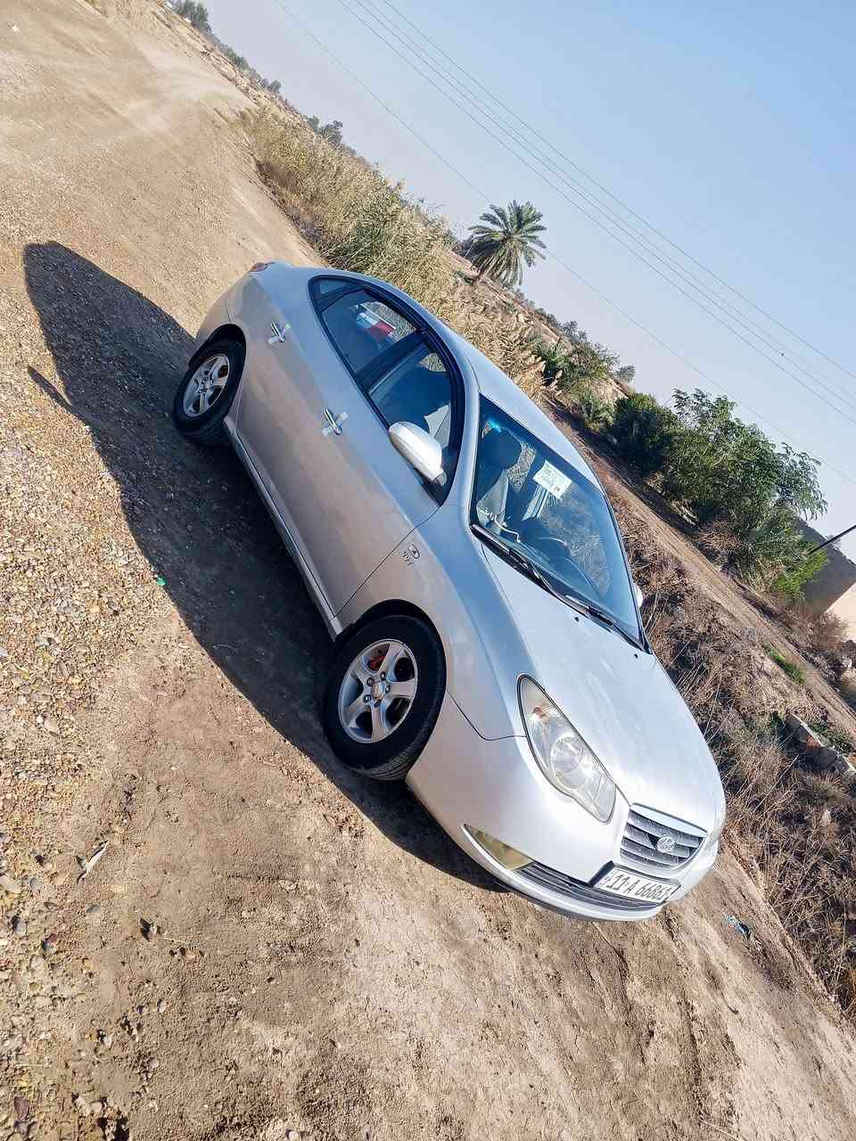 سلام عليكم النترة مقدس موديل 2007 بيها قطعتين صبق باب الورة اليمنى وچاملق ألمامي  سعر 95 بيها مجال رقم الهاتف ***********
