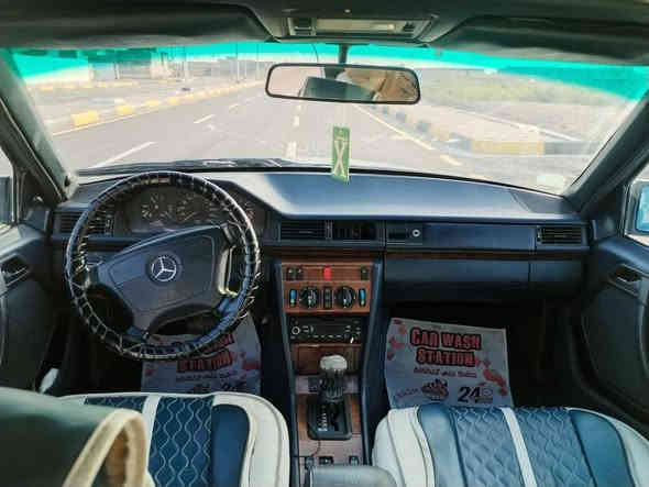 جمعه مباركة علينا وعليكم وعلى امة محمد( مرسيدس دب موديل 90حقيقي للبيع بلاديه كير ومحرك بلادي  كشنات كهربائيه جام ٤ كهرباء دبل مروحه دبل هورن تخم تاير جديد سياره خير من الله ورقم بغداد وأسمي   السعر 75 للأستفسار الأتصال على الأرقام  ***********
***********
