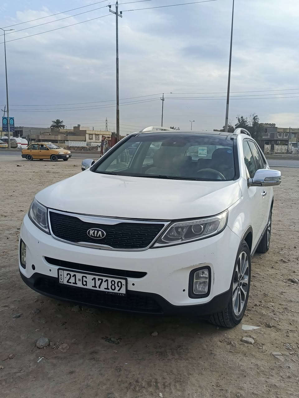 سلام عليكم سورنتو موديل 2015 خليجي 6 سلندر 7 راكب 3 قطع تبريد كشنات جلد وكهرباء سنويه ورقم جديد بيه قطعين ونص صبغ مكان واسط العزيزيه السعر 148 
ملاحظه مكينه بيه بخار ما مفتوحه من 2015 
***********
