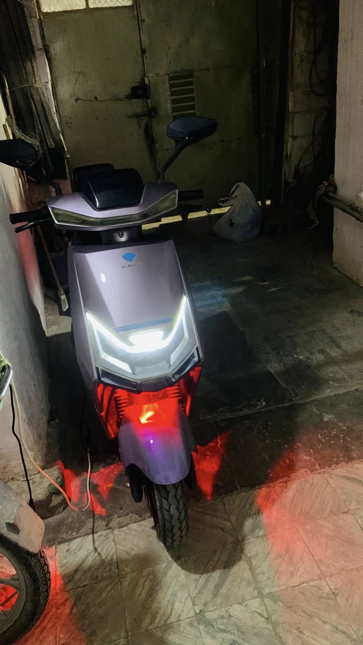 سلام عليكم بايسكل شحن لل بيع الماسه 2025 نضيف بطارياته كبار وعل فحص سعره 650 وبيه مجال ***********
