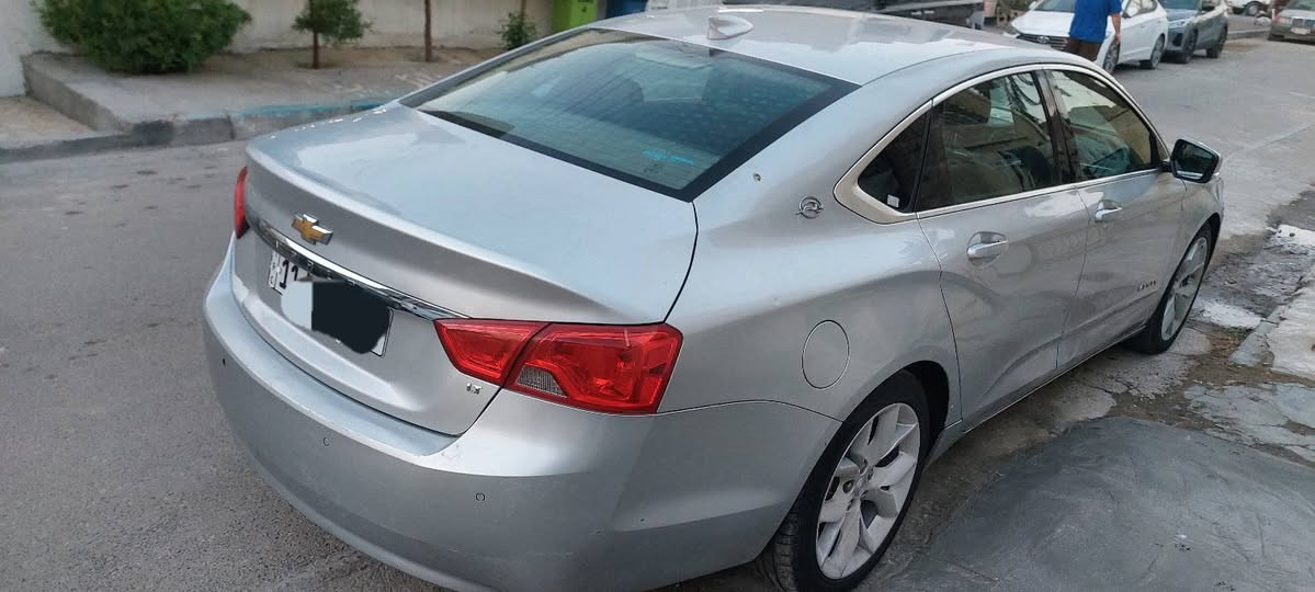 شوفر ليت امباله 2015 السياره بدون حادث بيه مكانات صبغ مكينه 2400المرغوب كير مكينه خير من الله تدفئه تبريد كشنات جلد  السياره باسمي تحويل ثاني يوم السعر105وبيه مجال شي بسط او مراوس حسب القناعه بغداد***********
