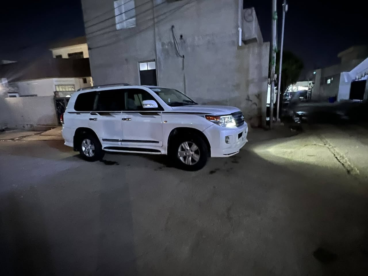 للبيع جكسار موديل 2010 محرك كاز كاز سيار غير من الله جاهز  سوبر كير عادي جامات كهربي سيارا كير محرك صدر امامي  جديد رقم اربيل شرط تحويل وكاله  صبخ حزام بدون ضرب بدون شواصي مابي اي ضرب سيارا جاهز مكن كركوك مكلف بل نشر،*********** سعر اتصل للبيع امروس فقط ارقام شمالي
