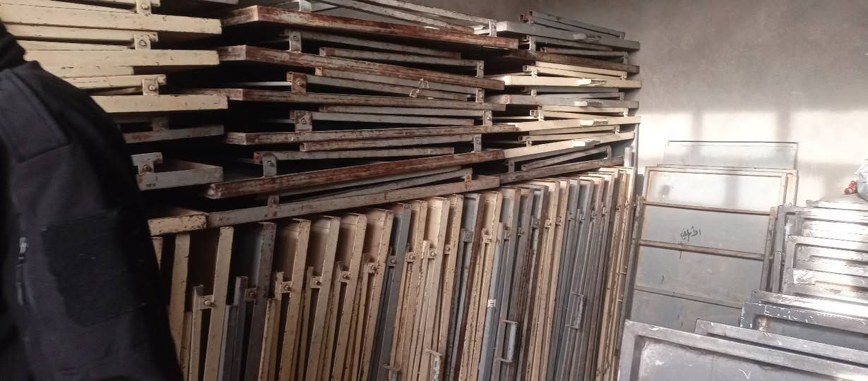 السلام عليكم ورحمة الله وبركاتة يوجد ميوز حديد للبيع السعر الميز 35000وبي مجال اذا كانت كميه للاستفسار مراسلة الصفحه او الاتصال بالارقام التاليه***********///***********
