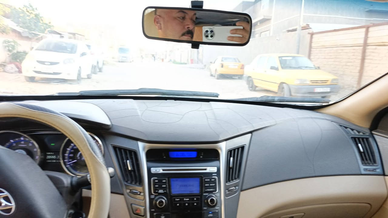 سلام عليكم سوناتا 10
خليجي ابيض رقم اربيل الماني بيها قطعتين صبغ بدون داخل فقط صبغ اذر جراد معروضه 105وبيها مجال الطيبين مكان حله 
***********
