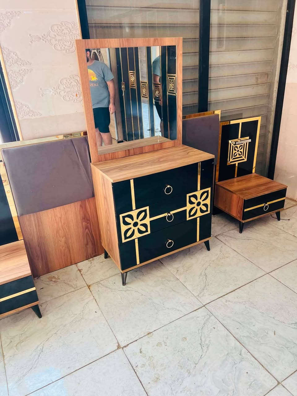 غرفه ترڪي مستخدم  🇹🇷
قطع/5
نظافه 95💯
نضام ابواب 😍
السعر /450قفل 💵 💎
مع شد ونقل 🚚 داخل بغداد مجانآ
 باقي المحافظات بسعر مناسب


**إذا كنت صاحب هذا الإعلان وتريد حذفه لأي سبب، رجاءا أرسل رسالة إلى الدعم الفني**
