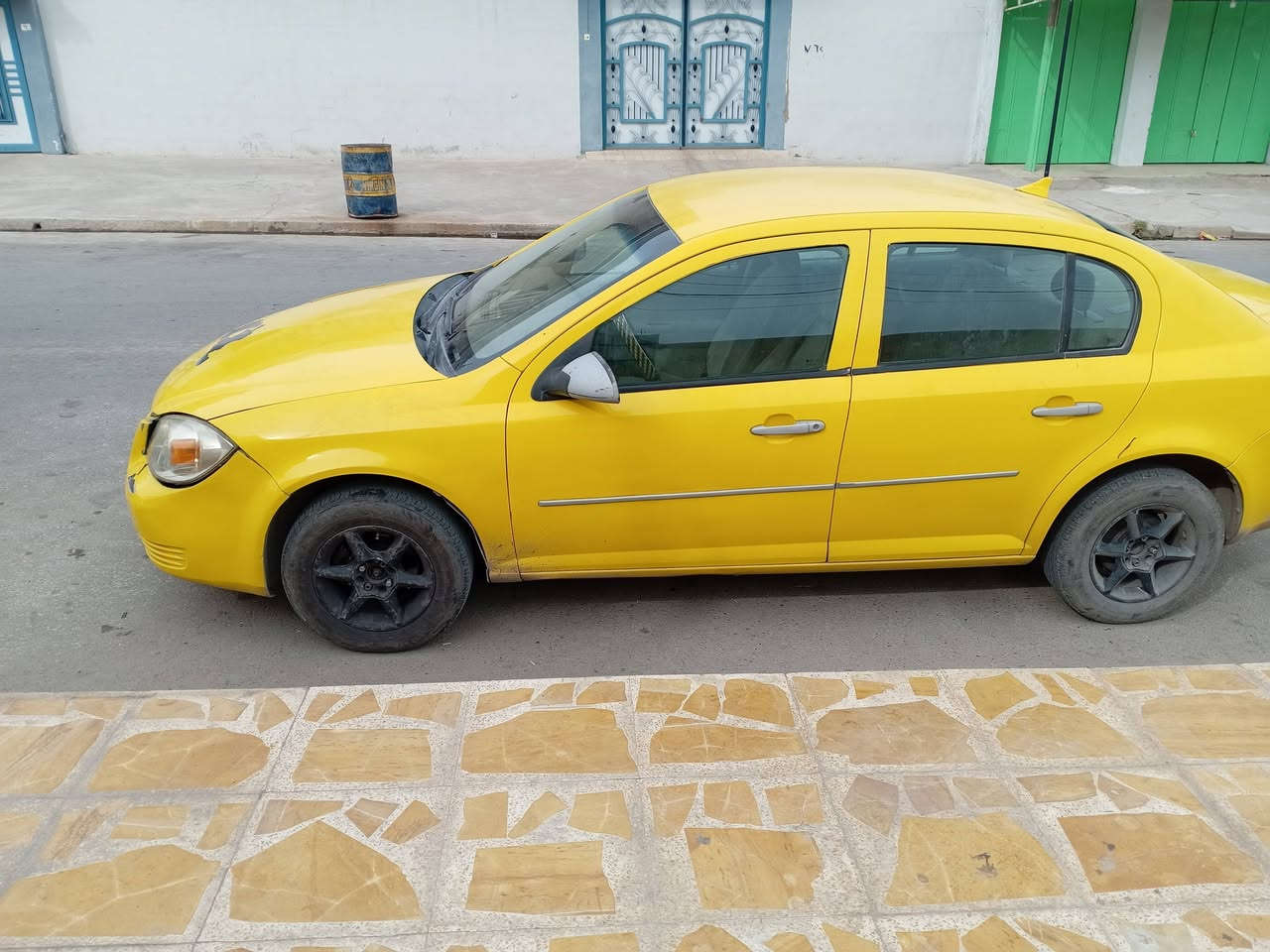 سيارة شوفرليت كوبلت ٢٠٠٧ رقم نينوى محرك وكير كورلا تماتيك شرط التحويل فقط كابون بانزين بيها الشرعي داخل الموصل السعر ٣٥ ورقة وبيها مجال الاتصال على الرقم ***********
