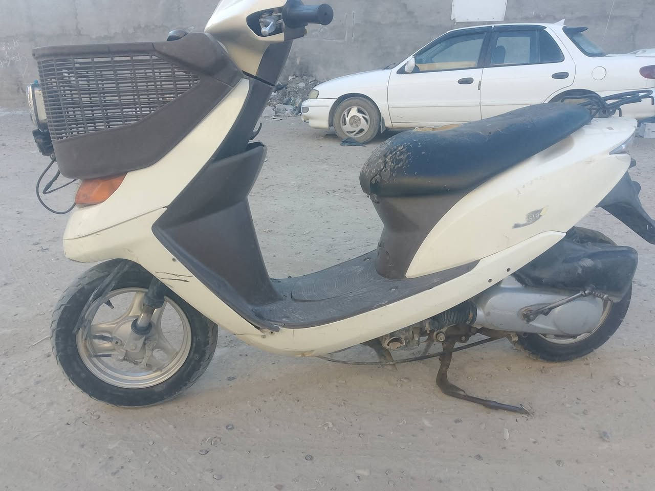 ابو السلة كامل كلشي ماعايزة السعر 300وبي مجال ***********
