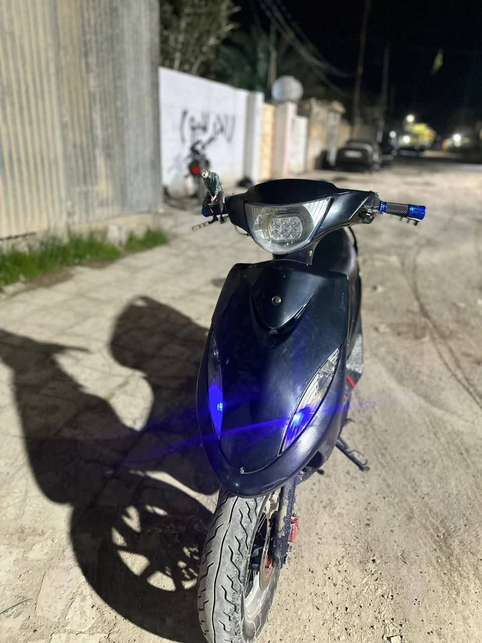 السلام عليكم ماكس عادله للبيع كفاله عامه محرك ما مفتوحه مخمتمه خارج وداخل دراجه مال رمبه الدراجه نصبه وشلعه ومعدل فول بوشه ٤٩ للبيع او مراوس بسكنس جبلي السعر٨٢٥
مكاني ديالى بعقوبه الحديد 
***********
