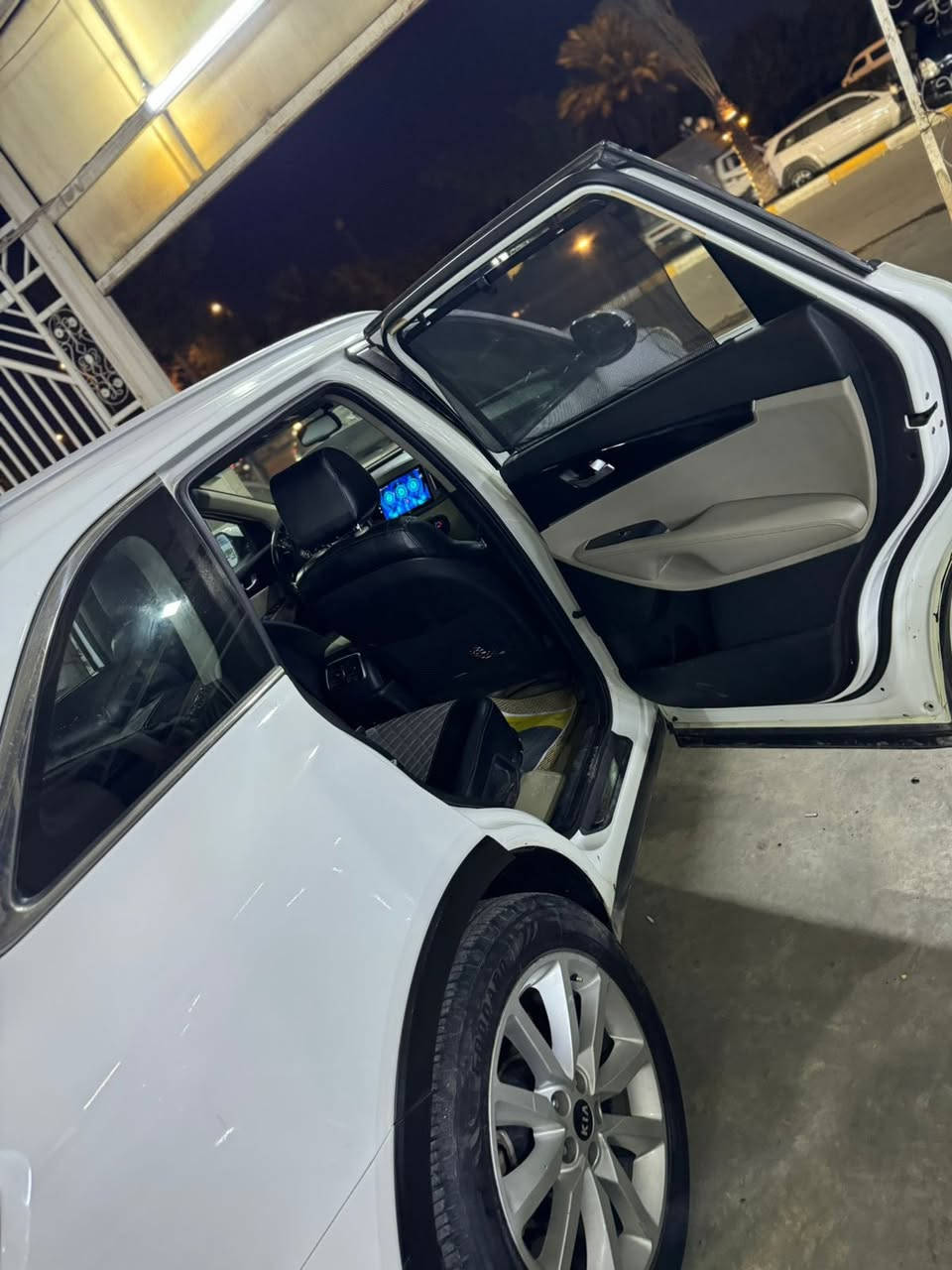 كيا سورنتو موديل 2016 

🔥 مواصفات 🔥 

خليجي 

6 سلندر

بصمه 

شاشه وكامره دواره 

كشنات جلد تتفئه تبريد 

كشن كهرباءي متحرك 

شاشه كامره دواره 

حساس خلفي امامي

تحكم استيرن جهتين 

مري شفط 

اشاير بالمري 

جنطه كهرباء

 لايت لد نهاري ليلي زنون 

دبل شباك

سبير ما نازل 

 7 راكب 

3قطع تبريد 

سيارة جديده
رقم بغداد  انكليزي 

السعر 195 بيه مجال حك الجيه 

سياره جديده وجاهزه مكينه وكير وتايرات وتبريد

الاستفسار 

*********** ساب
