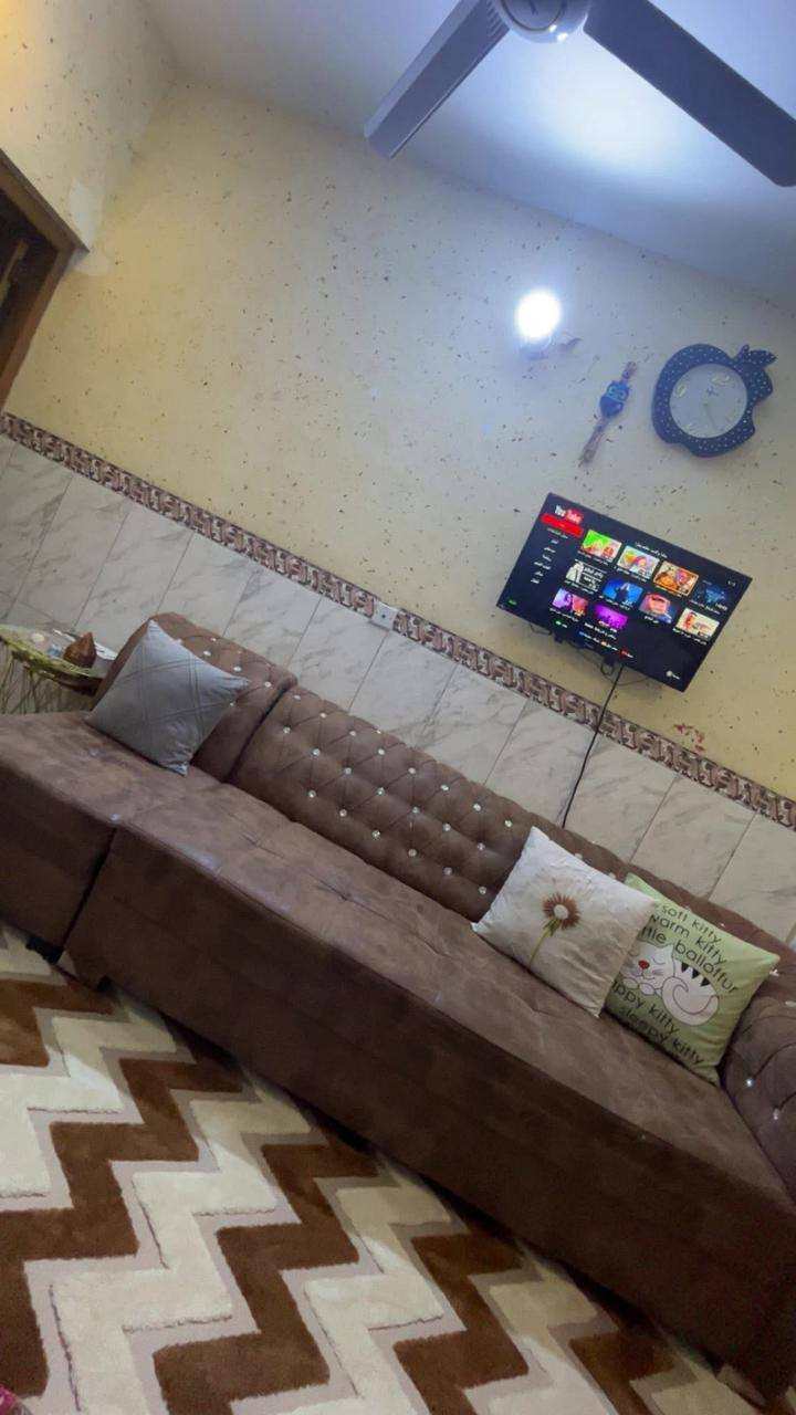 تخم نظيف مابي ضرر ب150 +كاونتر نظيف والسنك مرمر ب150 بغداد الجديده ***********
