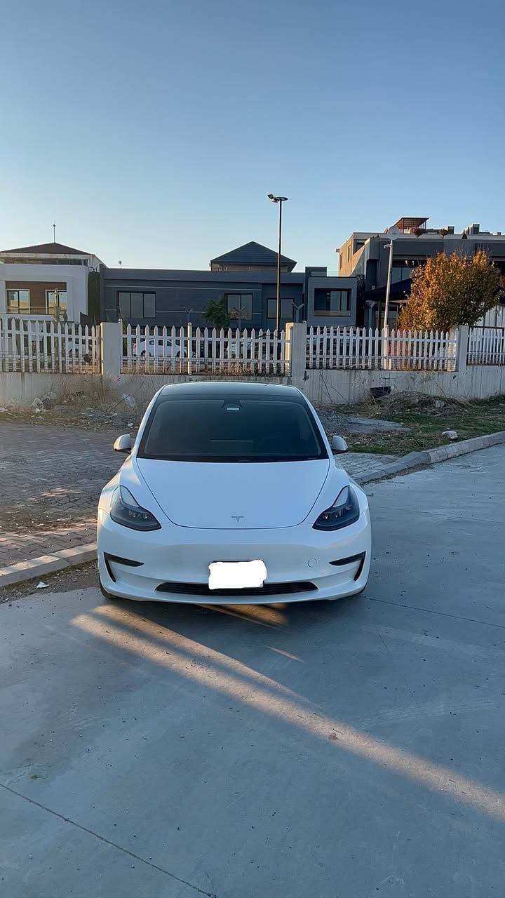 تيسلا 3
2023
تك ماطور 
اون لاين
ماشية ٤٠ الف مايل
ب نسبت حادث بدون حادث فقط ٢ قطع کلیر   
بدون دواخل والايرباك  
السعر ١٦٥ ورقه ومجال
0771 970 0656
