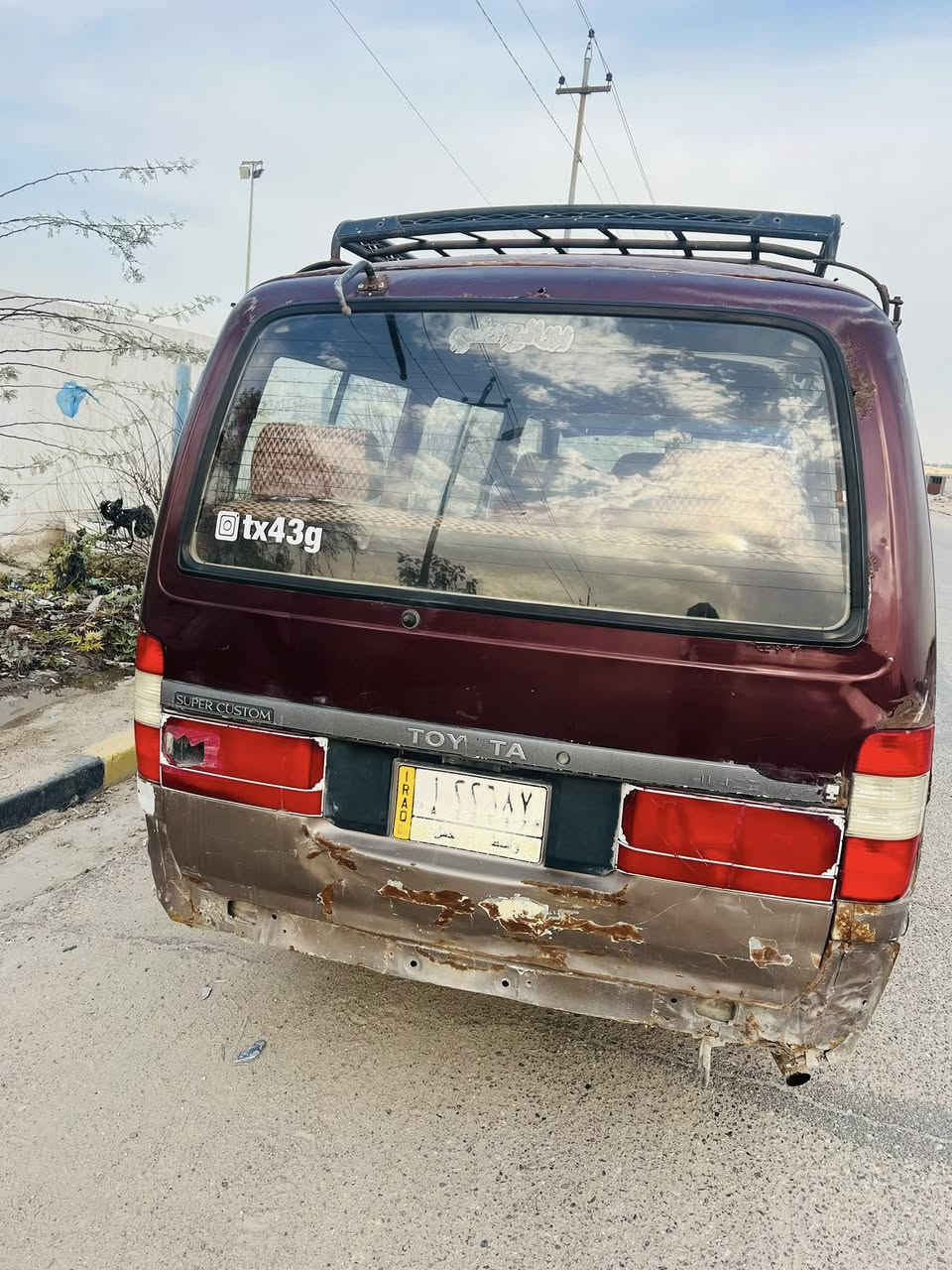 السلام عليكم هايس ساحي مديل 92سياره نظيفه مكينه وكير ثنين ونص كفاله حداده قبل فتره  مسويه سنويه منتهيه2024كهربايات كله شقاله سياره رعيه يريد تحويل السعر35 وبيه مجال مكاني البصره ***********
