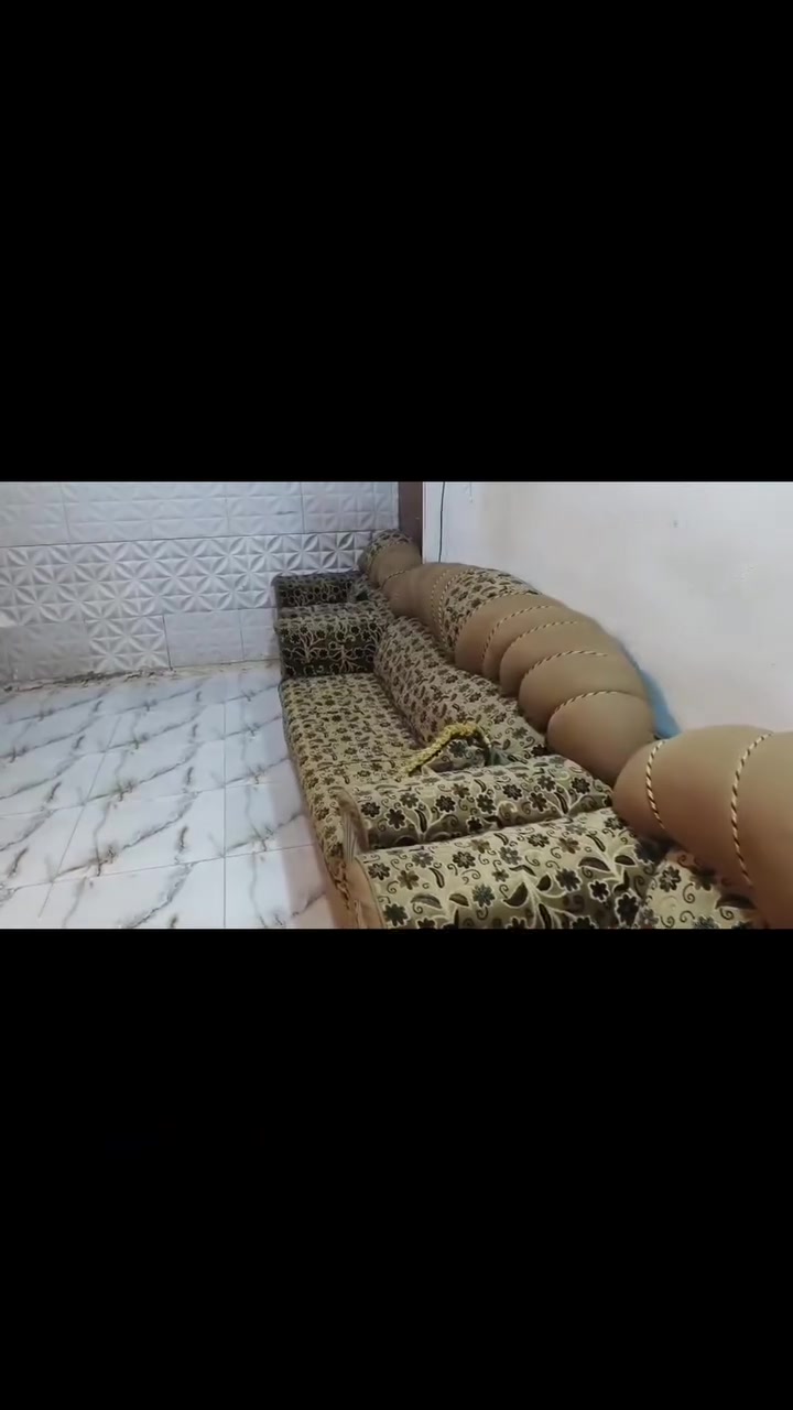 متاح تخم للبيع نضيف كلش سعره300بي مجال ***********
