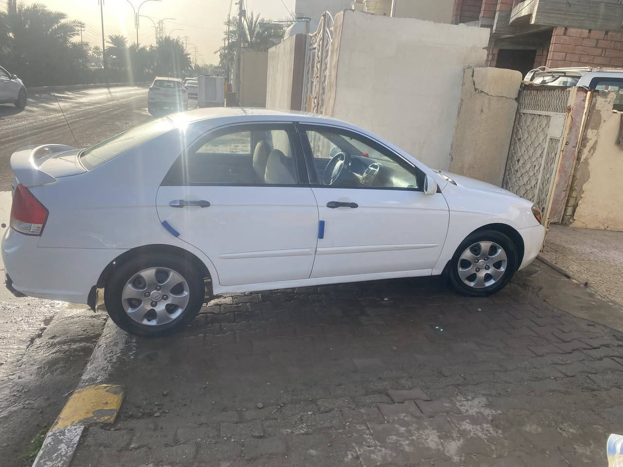 سبكترا  موديل ٢٠٠٩ مكفولة كير ومكينة سيارة نضيفة كلش بيها ضرر بس جمالغ مقابل السايق اثر شخوط مصبوغ والهلالات الخلفية اثر خياس مكحلات سيارة بااسمي التحويل ثاني يوم الشراري يتصل ***********
