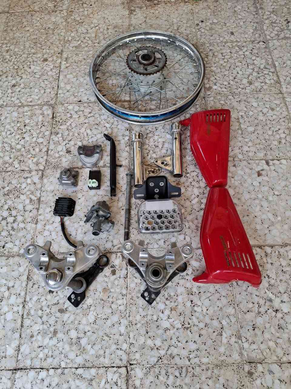 غراض نامه للبيع كلهن اصليات الويل اصلي بس بي بوربرن مهور صفحه وحده شرط نامه بلاد الاصلي 
السعر 25 قفل كلهن شلع مكاني ناصريه مركز 
***********
