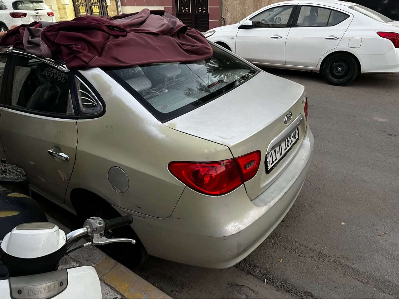 السلام عليكم الانترا ٢٠٠٧  محرك ٢٠٠٠وارد امريكي 
السيارة جاردة  فقط حادثها بس بنيد ومصلح نفسة بدون ايرباك
السيارة كل شي بيها جديد محرك منضومة تبريد كير تايرات كلة جديد مالك واحد من ٢٠٠٧ تحكمات شاشة وفتحة سقف السعر ٨٣ 
رقم ***********. بغداد الحرية بغداد, العراق
