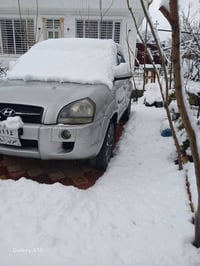 توسان موديل ٢٠٠٩ ٦ سلندر  سنوية الى ٢٠٢٨ السعر ٩٨ وبي مجال  اتصال على ...