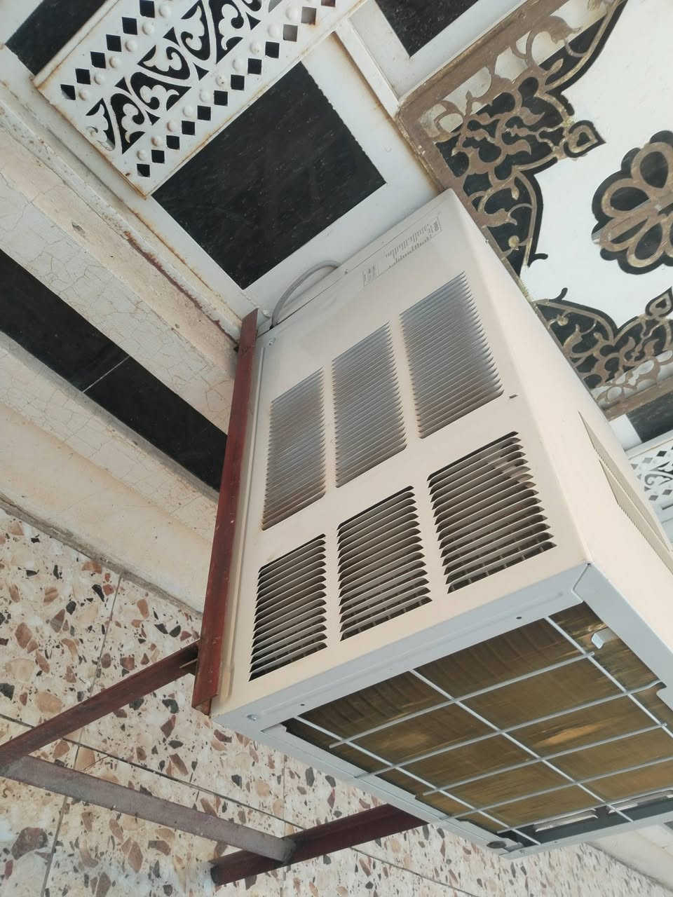 بسبب الوعود الكاذبه اعيد النشر
السلام عليكم من رخصت لادمن مكيف درجه اولى للبيع على الفحص نضافه خير من الله بعده جديد تجي تفحص وتشوف البروده مالته يلا تاخذه وللعلم كامل حته السوبايه وياه ما تحتار بتنصيبه للتواصل على الارقام التاليه ***********

*********** موجود العنوان خارج الفلوجه الحصي النساف
