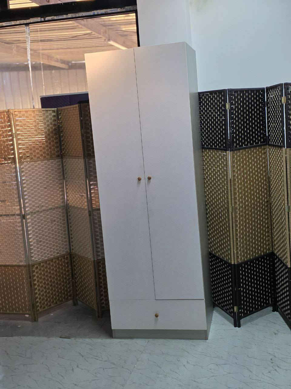 ✨ وصل الجديد يمّنا
📏 القياسات:
▪️ العرض: ٧٨ سم
▪️ الارتفاع: ٢٢٠ سم
▪️ العمق: ٦٠ سم
✔️ سعة تخزين ممتازة
✔️ استخدام عملي يومي
✔️ ينسجم ويا كل الديكورات
💰 السعر: 170دينار فقط 🔥
بدون نسبه ضيفو نسبتكم 
🚚 توصيل مجاني:
✔️ داخل بغداد
✔️ لجميع المحافظات


**إذا كنت صاحب هذا الإعلان وتريد حذفه لأي سبب، رجاءا أرسل رسالة إلى الدعم الفني**