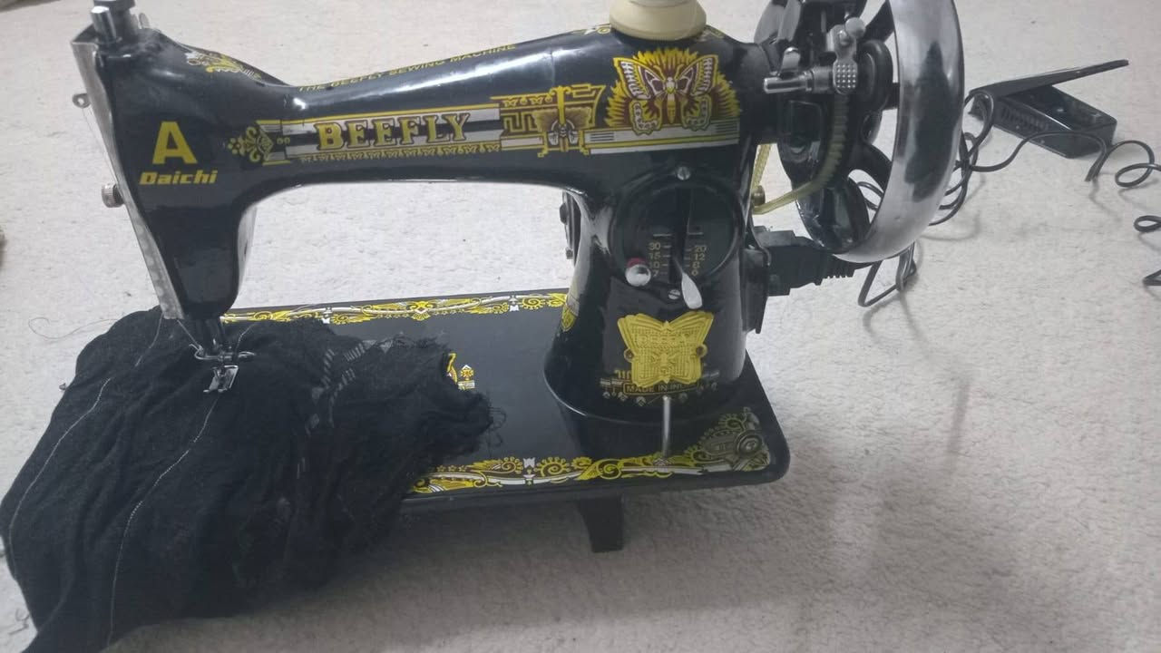 سلام عليكم اغراض بيت للبيع شرط بدون عيب وبدون تصليح بلادي غساله مواعين ١٥٠ غساله ملابس ٢٠٠ مكينة ٦٠ وبيها مجال الشراي يتصل ويدلل***********
