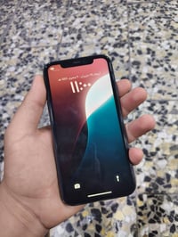 آيفون ١١ • ذاكرة ٦٤ • بطارية ٨٢٪