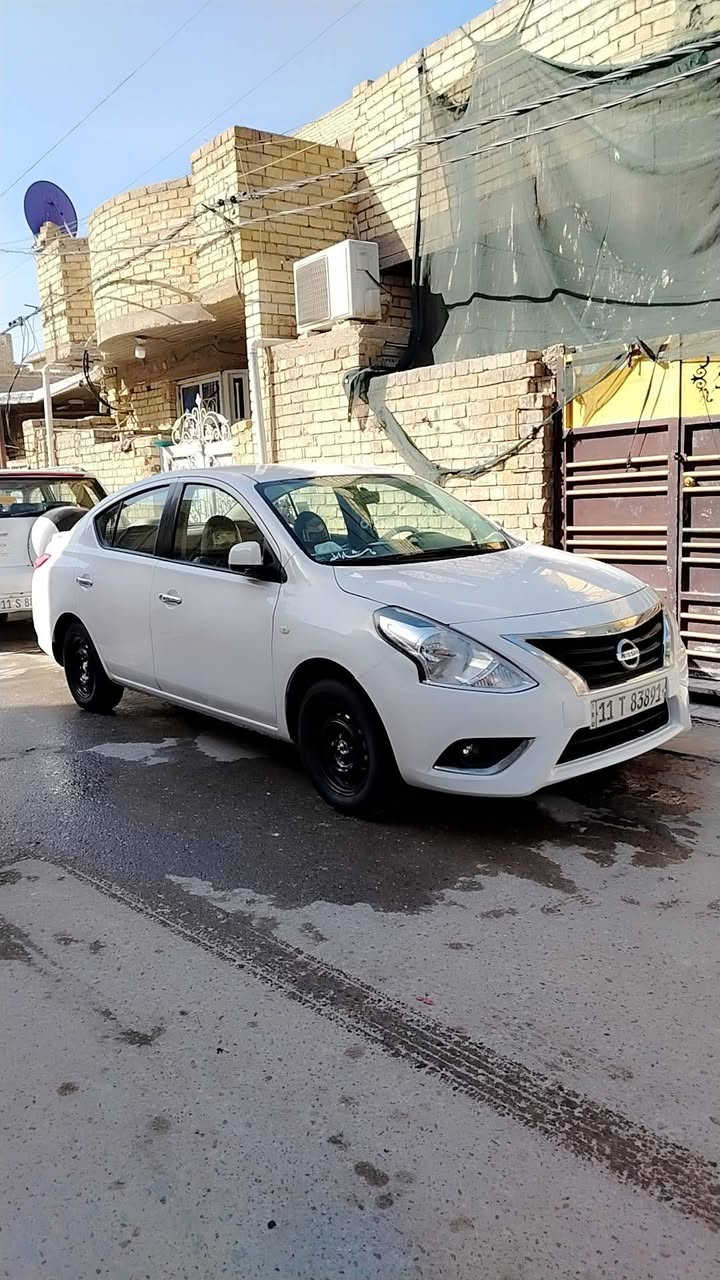 السلام عليكم نيسان سني هندي موديل 2017 بيها صبغ امامي جاملغ جهه الصدر سياره مدوشمه عام تخم تاير جديد صدر مكينه مكفوله السياره بسمي رقم انكليزي بغداد  السعر ٨٧ وبيها مجال  /مكاني بغداد غير متواجد على فيس اتصال على رقم ***********
