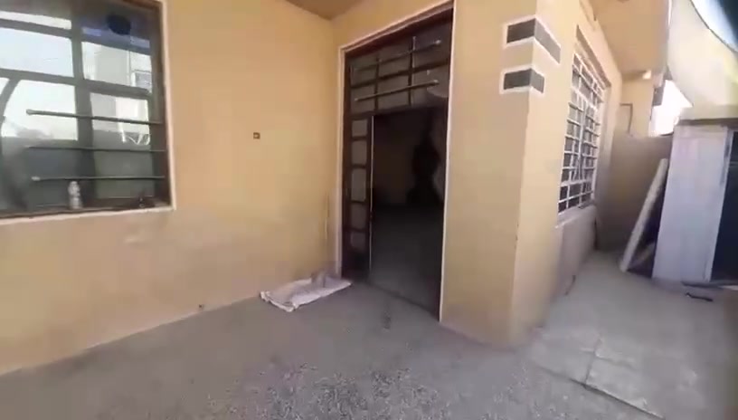 مثل ماموضح بل فديو
يتوفر بيوت الايجار داخل منطقه دوانم قرب شرطه الخامسة قريب على جامع ملك القدوس ***********الاستفسار اكثر البيت
