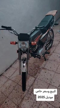 للبيع ساسوكي Axz100 حجم المكينه 125ccخبط نضافت الدراجه 98% دراجه جديده...