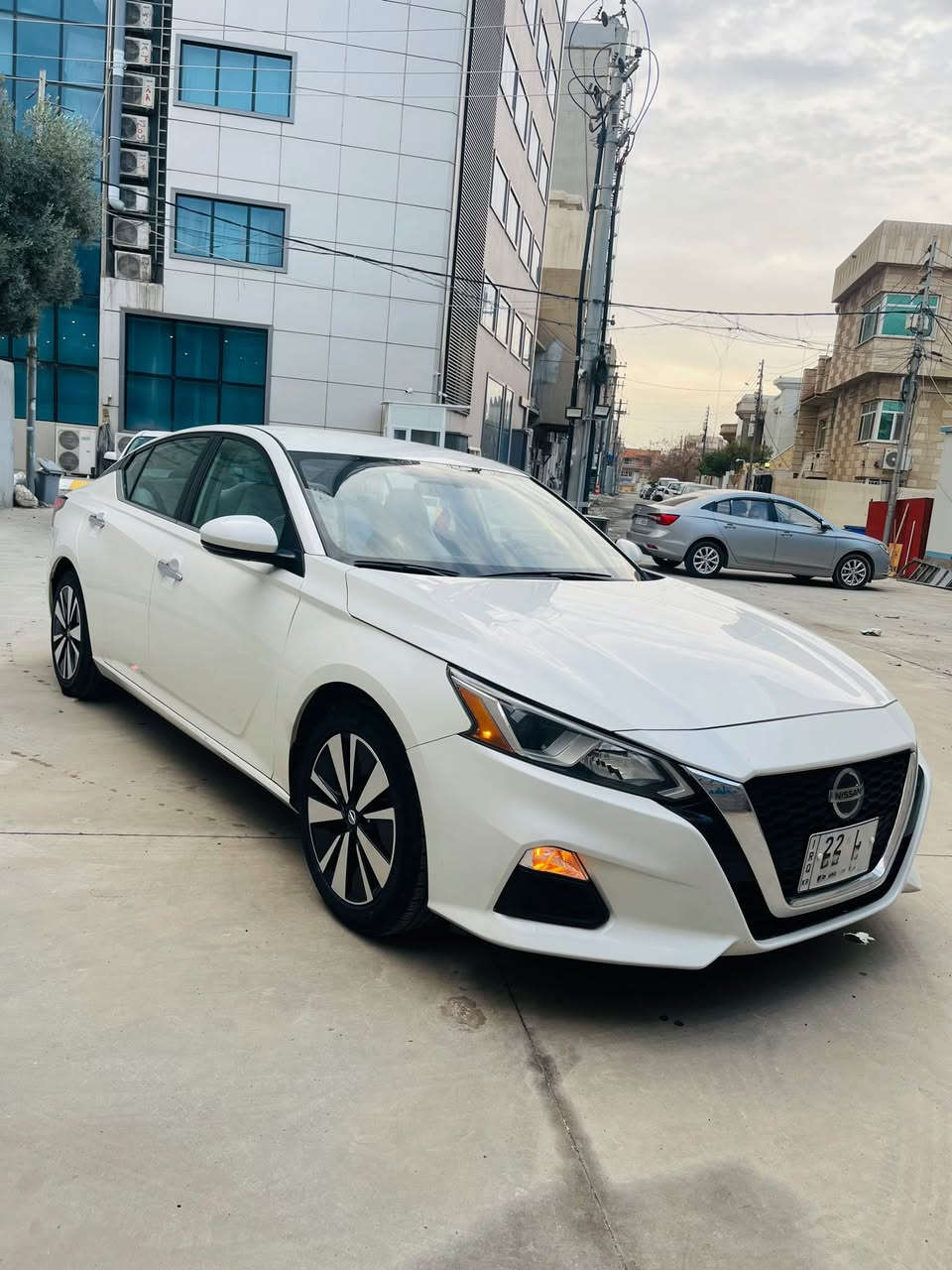 نیسان ئەلتیما ٢٠١٩ s رقم اربیل لا يوجد له ضرب  کلین  ٨١٠٠٠ کیومترماشي وتس ئەب ***********
