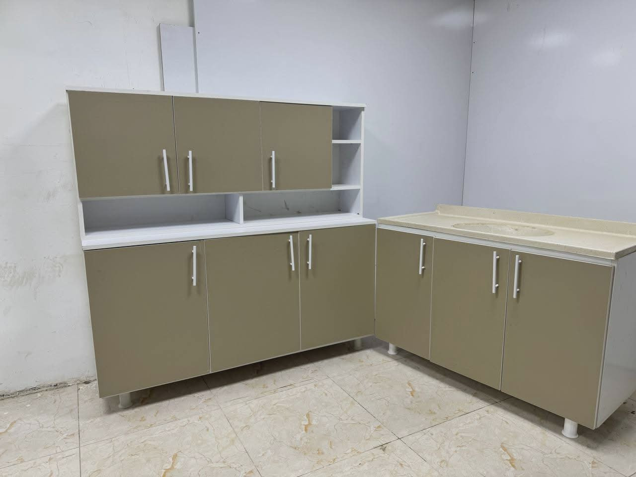 كاونتر خشب MDF متر ونص ارضي وملحق مع سنك متر و20 مرمر السعر 225 الف


**إذا كنت صاحب هذا الإعلان وتريد حذفه لأي سبب، رجاءا أرسل رسالة إلى الدعم الفني**