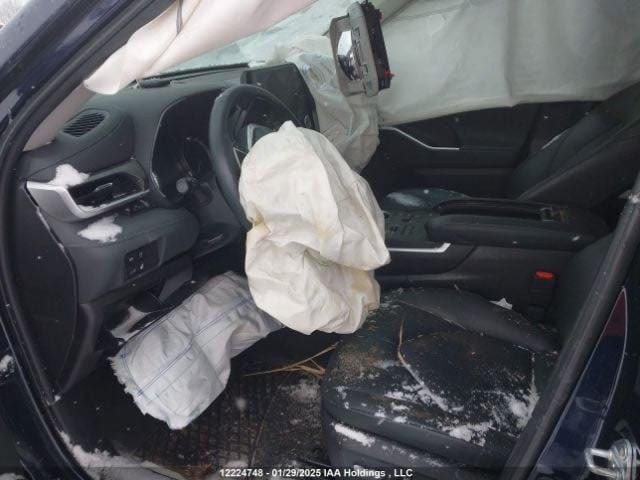 هايلندر ٢٠٢٣
سياره دخول جديد موجوده بغداد 
سعرها 108 ورقه
للاستفسار 
***********
